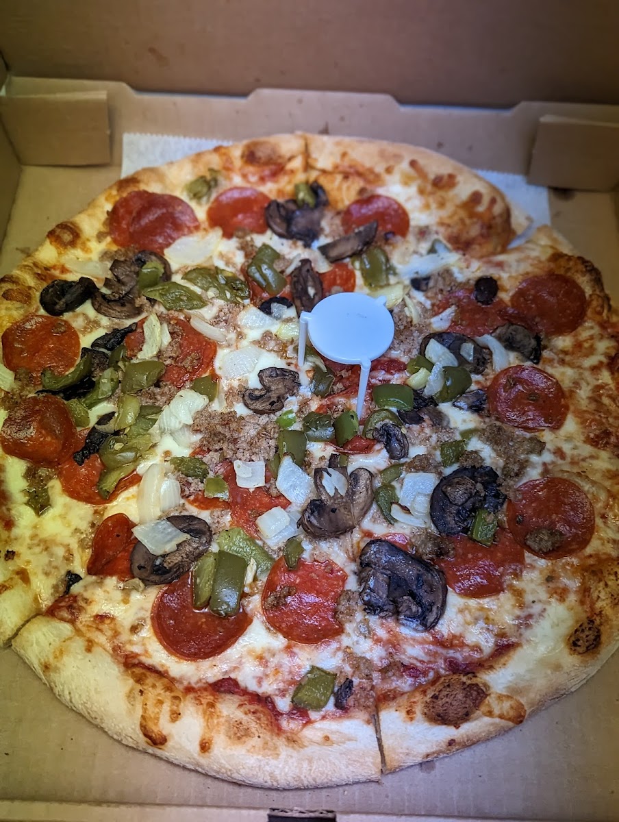 Mike's Pizza And Pub-10