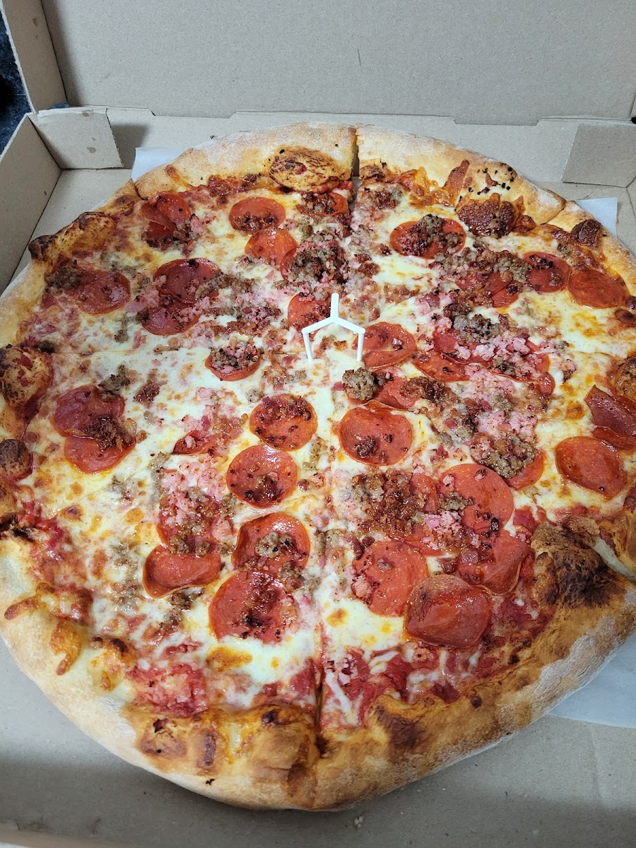 Mike's Pizza And Pub-6